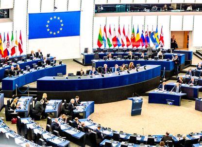 Cum modelează europarlamentarii instituțiile europene după alegeri?