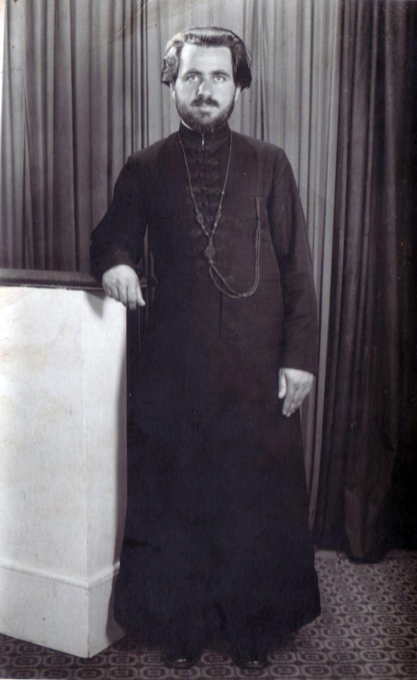 Fotografia părintelui Luncan e păstrată în biserică.