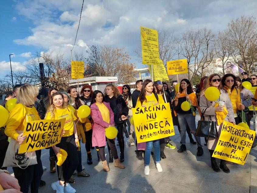 Pe 16 martie 2024, la București, a avut loc primul marș pentru endometrioză din România. foto: PressOne