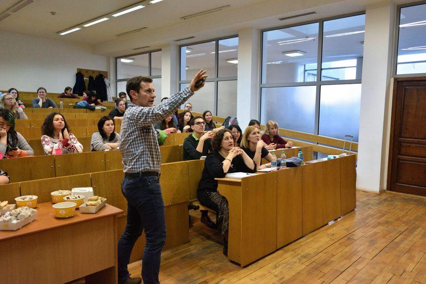 Profesorul universitar Gabriel Bădescu, de la Facultatea de Științe Politice a UBB. Sursa foto: Facebook