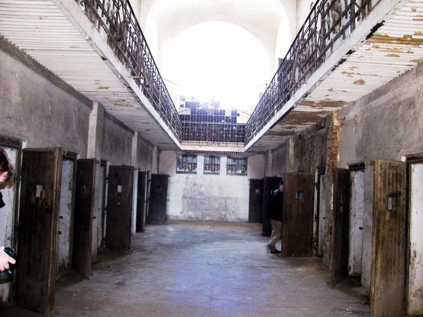 Interiorul închisorii din Râmnicu Sărat.