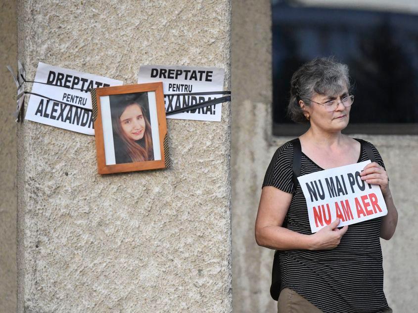 Protest organizat lângă Maternitatea Botoșani dupa decesul Alexandrei in urma cu o săptămână, în Botoșani, 28 august 2023. Inquam Photos / Denis Grosu