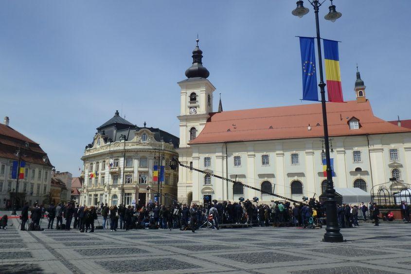 Peste 1000 de ziariști și corespondenți străini au fost acreditați pentru Summitul de la Sibiu FOTO Bianca Felseghi