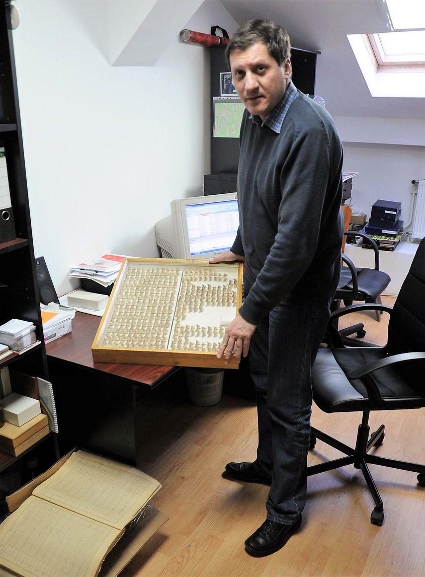 Entomologul Mihai Stănescu, specialist în lepidoptere. Foto: Arhiva personală