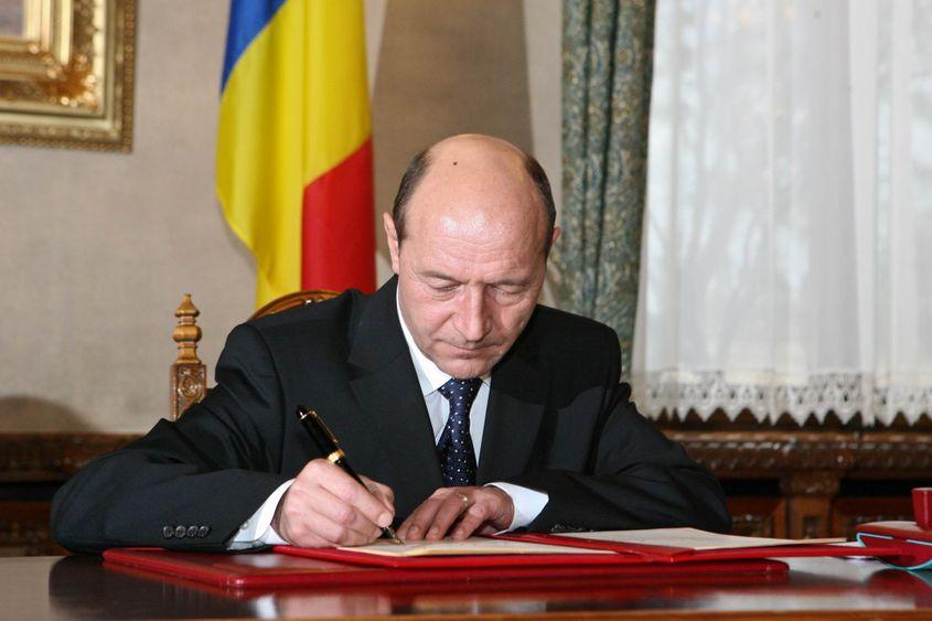 Traian Băsescu, în biroul său de la Cotroceni. Foto: Lucian Muntean