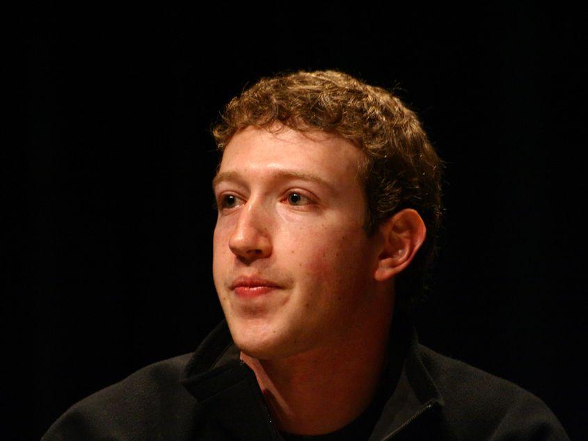 Fondatorul și acționarul majoritar al Facebook, Mark Zuckerberg. Sursa foto: wikimedia.org