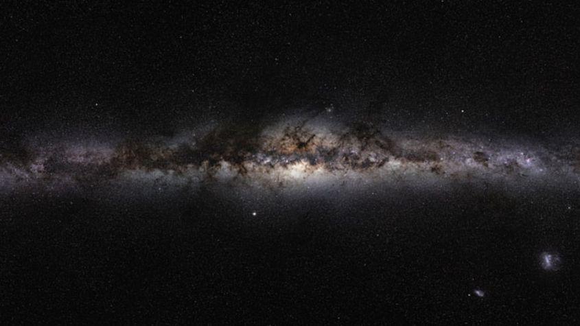 <strong>Calea Lactee este plină de nori de praf cosmic, care ascund mai ales centrul „cartierului” nostru. </strong>ESO/S. Brunier