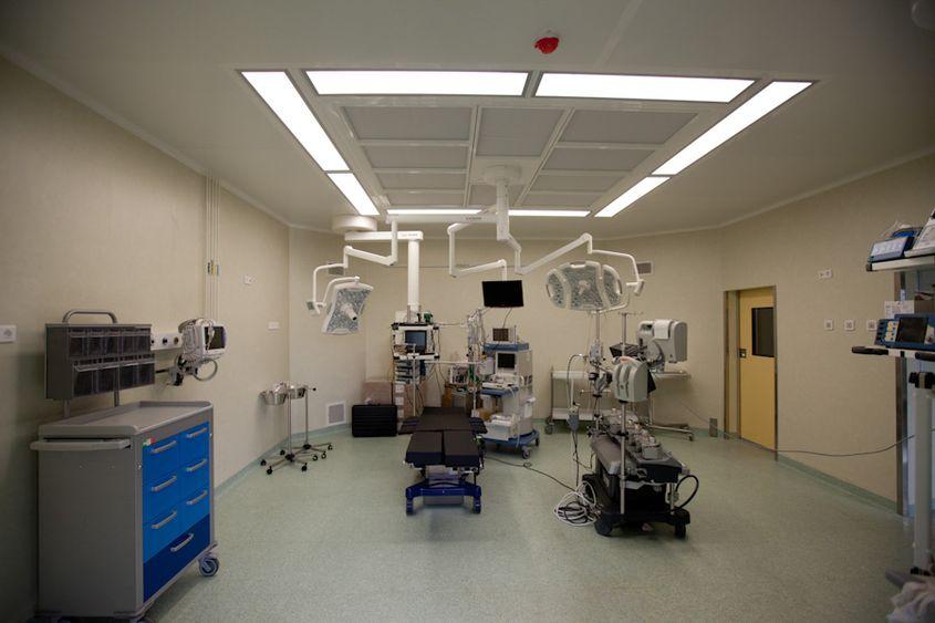Sala de operații a secției de cardiochirurgie infantilă realizată de „Inima copiilor” la Spitalul „Marie Curie”.