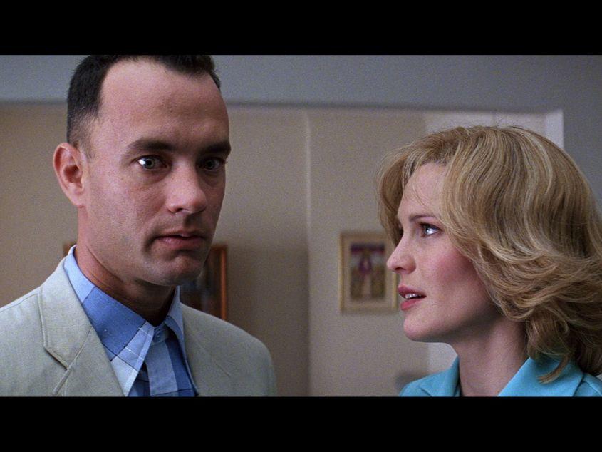 Tom Hanks și Robin Wright, în "Forrest Gump" (regia: Robert Zemeckis).