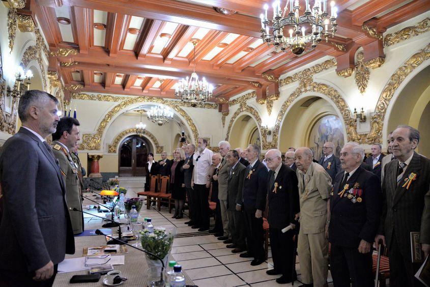 Joi, 26 aprilie: adunare solemnă a veteranilor de război, la Palatul Cercului Militar Național. Foto: Lucian Muntean