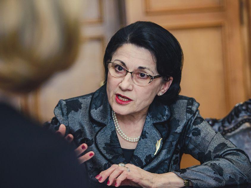 Ecaterina Andronescu are 70 de ani și este ministru al Educației pentru a patra oară. Fotografii: Ioana Epure