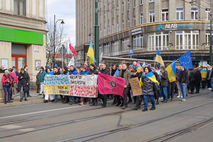 Marș împotriva agresiunii ruse în Ucraina, Varșovia, Polonia, februarie 2024. Foto © Alla Rudenko | <a target="_blank" href="https://www.dreamstime.com" target="_blank" rel="noreferrer noopener">Dreamstime.com</a> 