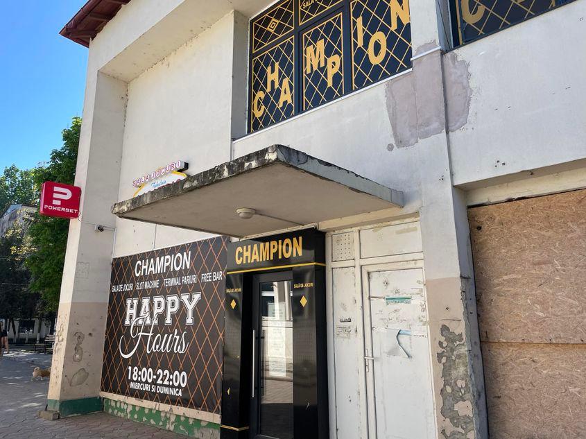 Angajații cazinourilor de cartier din localitățile mici se plâng că își vor pierde locurile de muncă. foto: PressOne