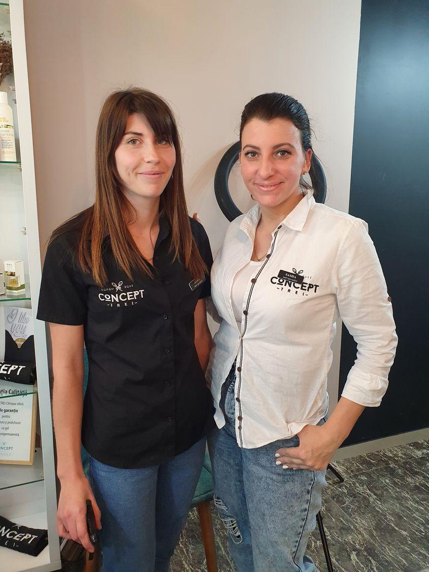 Surorile Anna (stânga) și Sasha (dreapta) s-au angajat la scurt timp după ce au ajuns în Iași la salonul Concept TREI