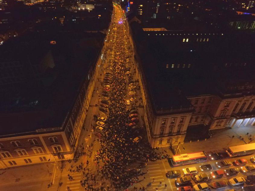 Coloana de manifestanți, pe Calea Dorobanților. Imagine: Lepedus-Sisko Péter