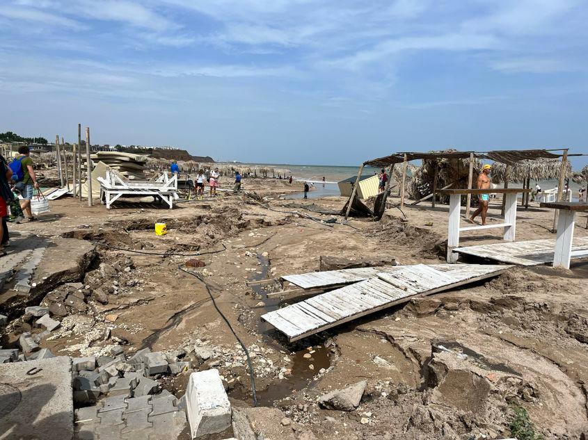 Plaja din Vama Veche, în urma furtunii de pe 30 august. Foto: PressOne