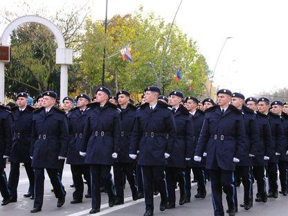 Băieții nu plâng. Cât de greu e să răscumperi ieșirea unui copil dintr-o școală militară, odată ce a fost încredințat Ministerului Apărării