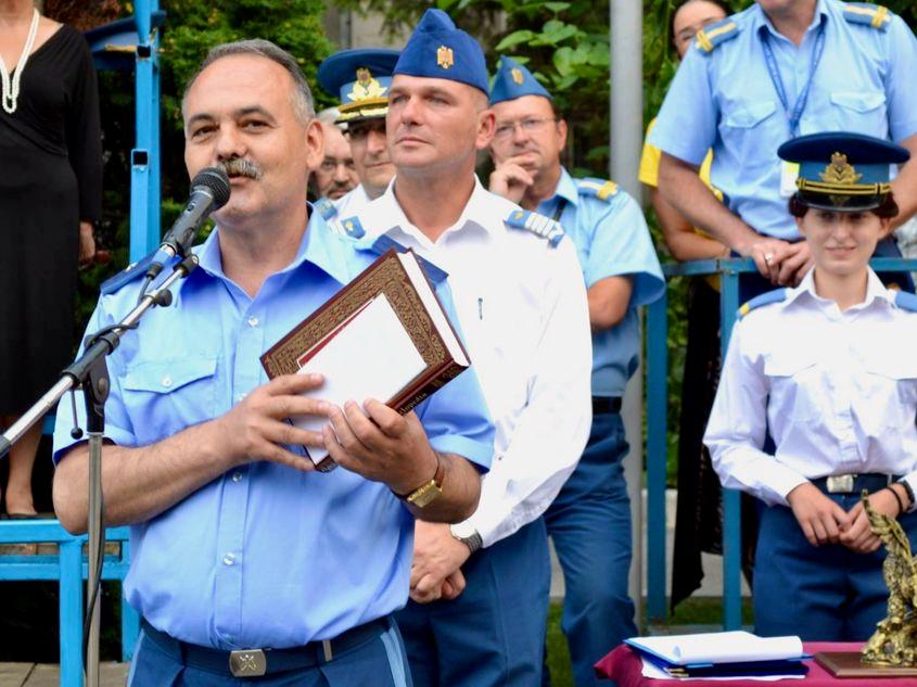 Vasile Bucinschi în august 2016, la o ceremonie în cadrul Academiei Forțelor Aeriene din Brașov, pe care a condus-o, ca rector, până în vara lui 2017. FOTO: AFA, contul oficial de Facebook