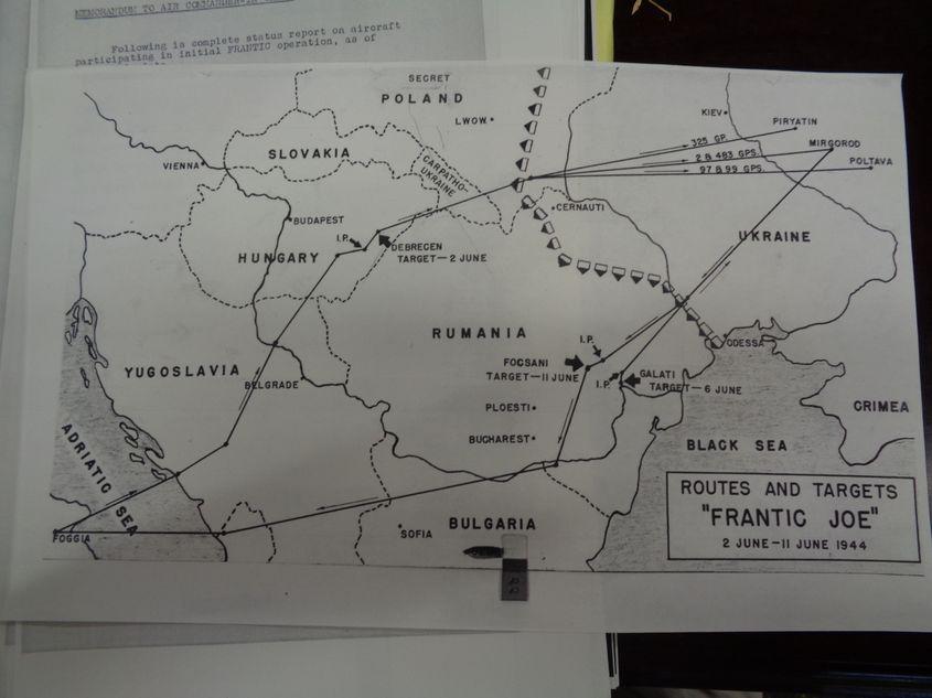 Harta Operațiunii Frantic, iunie 1944. Sursa: United States Air Force.