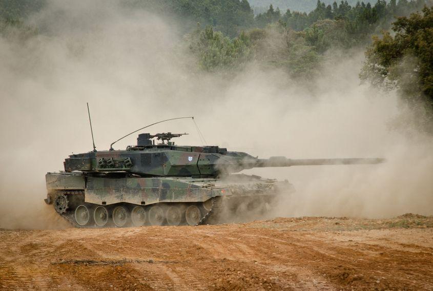 Tancurile Leopard 2, folosite de mai multe armate NATO, pot înclina balanța în războiul din Ucraina, dar doar dacă sunt trimise în număr mare. Foto © Pedro Monteiro | Dreamstime.com
