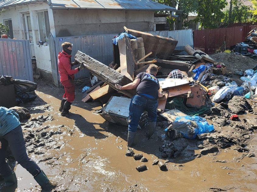 Bilanțul total al inundațiilor din județul Galați depășește șapte mii de case distruse. 28 de localități au fost afectate. Șapte oameni au murit. foto: Teodora Munteanu / PressOne