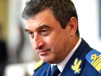 Rectorul Academiei Forțelor Aeriene Brașov a devenit conferențiar fără a îndeplini criteriile legale (episodul 1)