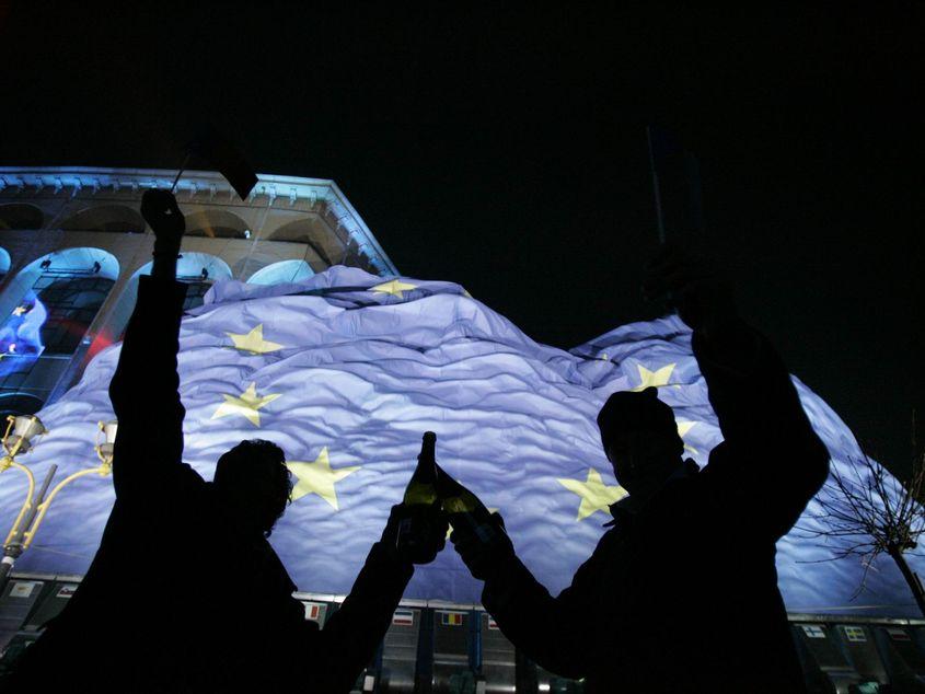 Momentul aderării României la UE, 1 ianuarie 2007, ora 00.01, la București. Foto: Lucian Muntean