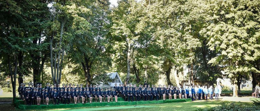 Septembrie 2016: studenţii anului I de la Academia Naţional de Informaţii depun jurământul faţă de ţară. Foto: animv.ro