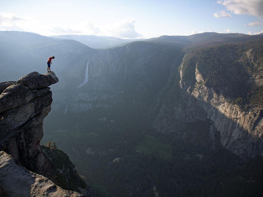 Alex Honnold sfidează limitele umane în „Free Solo”, câștigătorul Oscarului pentru cel mai bun film documentar FOTO nationalgeographic.com