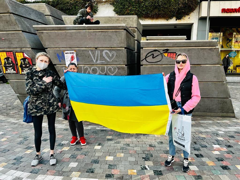 Elena (left) is Russian, but condemns Putin's aggression