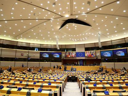 Trei decizii luate de Parlamentul European și cum ți-au afectat viața