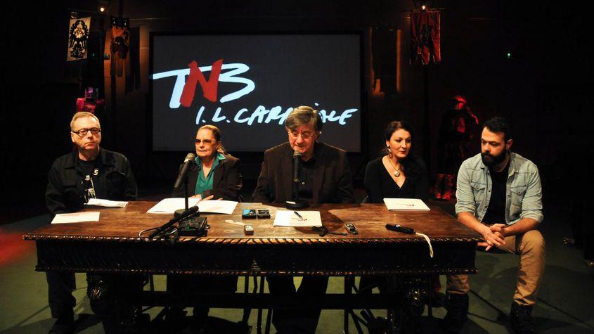 Ion Caramitru, în mijloc, la conferința de presă a TNB din 5 februarie. Foto: Lucian Muntean