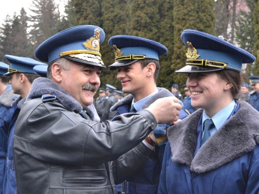 Vasile Bucinschi. FOTO: Academia Forțelor Aeriene “Henri Coandă” (afahc.ro)