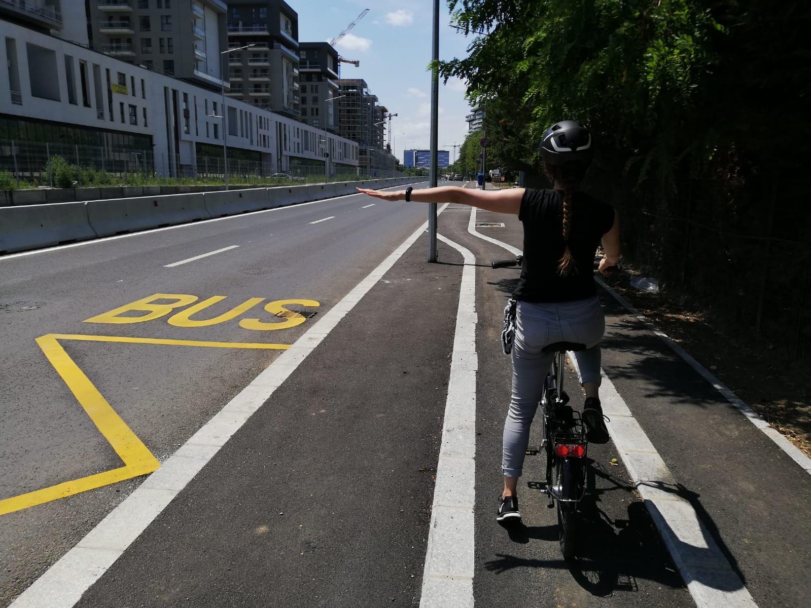 Pista de pe Fabrica de Glucoză - lățime insuficientă pentru bicicliști și călătorii care ar trebui să aștepte în stația de autobuz.