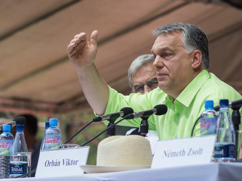 Anual, Viktor Orbán, premierul Ungariei, descinde în România. În imagine, conferința susținută la Tusványos în Harghita. Foto: Raul Ștef (c)