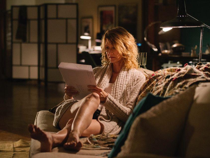 Laura Dern în "Povestea", rol pentru care e nominalizată la premiul Emmy pentru cea mai bună actriță în serie sau film tv.