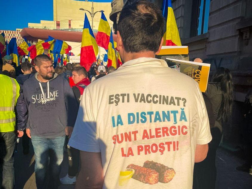 În România se amestecă în criza sanitară religia, convingerile personale și setea nesfârșită de conspirații