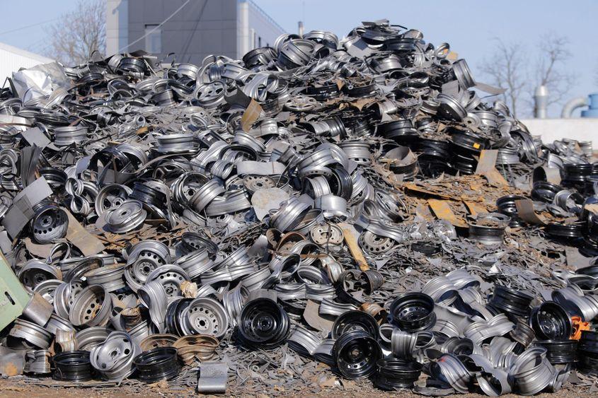 Nu se cuantifică absolut deloc impactul reciclării asupra mediului, astfel încât nu știm, de fapt, ce procent se reciclează, ce procent se refolosește și ce procent se pierde sau se duce la groapa de gunoi. Foto: George Călin / Inquam Photos.