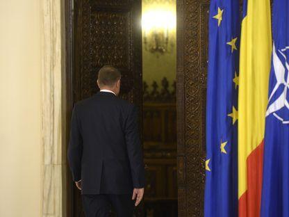 Singurătatea democratului român