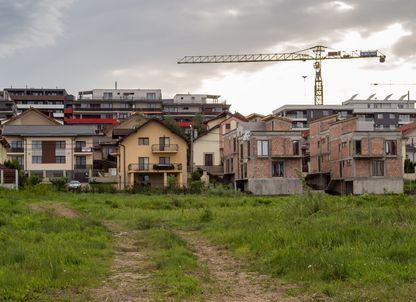 Cum se văd din satelit cartierele-dormitor care au răsărit lângă cele mai scumpe orașe din România, Cluj și Brașov