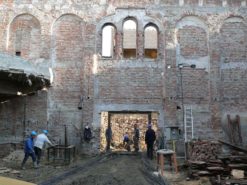 Imagine din timpul lucrărilor de reabilitare. Fotografie din arhiva lui Vlad Sebastian Rusu.