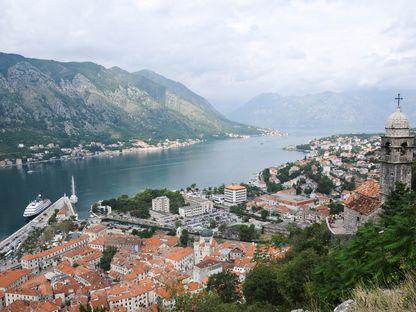 Muntele ros până la Kotor