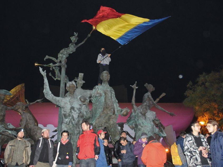 Lipsa unor lideri recunoscuţi de manifestanţi complică momentul politic. Foto: Lucian Muntean