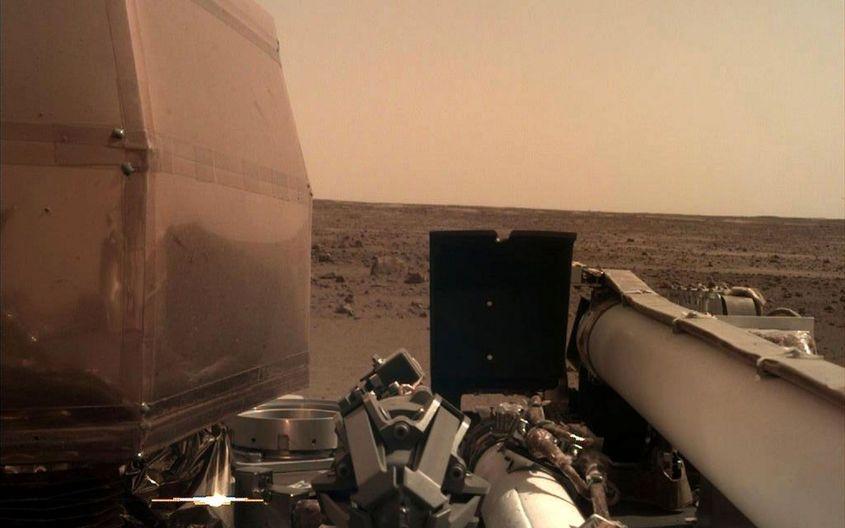 Sonda InSight va încerca să afle ce e în miezul planetei Marte.