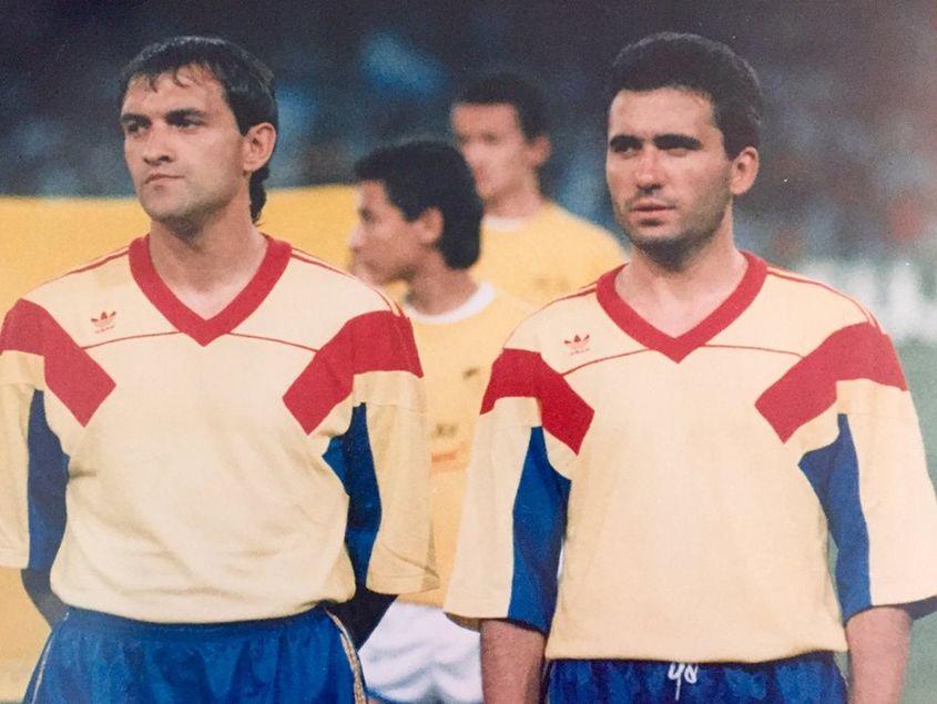 Alături de Hagi, la Campionatul Mondial din Italia (1990), unde Balint a înscris de 2 ori, cu Camerun și cu Argentina. Foto: Arhiva personală