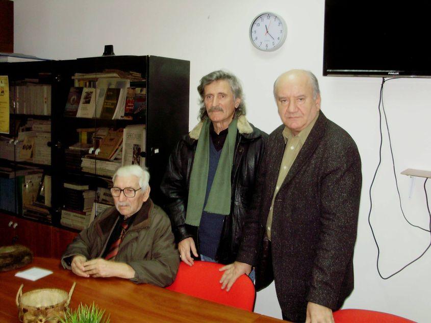 Benone Neagoe (în dreapta), în sediul UZPR. Foto: Facebook