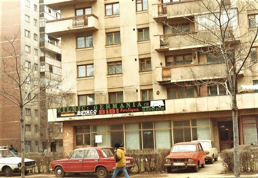 Magazinul de bilete Eurolines, pe Bulevardul Republicii, în Ploiești. Arhiva personală