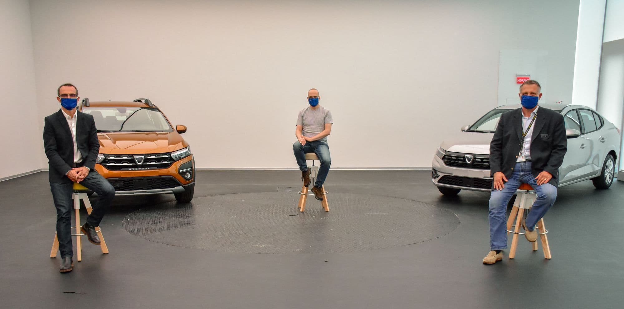 Un interviu desfășurat după toate normele distanțării sociale.