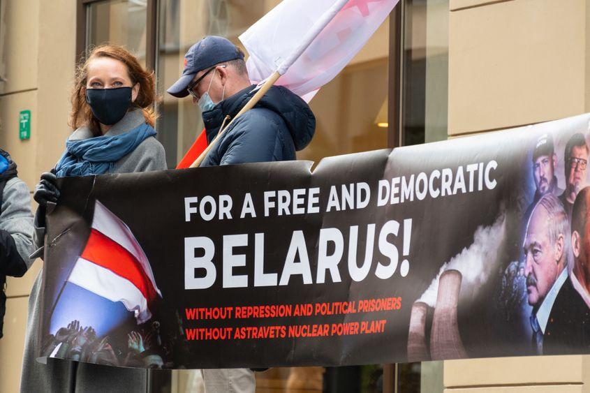Vilnius, Lituania, 6 noiembrie 2020. Protest pașnic de susținere a Belarusului. Foto © Michele Ursi | <a target="_blank" href="https://www.dreamstime.com" target="_blank" rel="noreferrer noopener">Dreamstime.com</a>