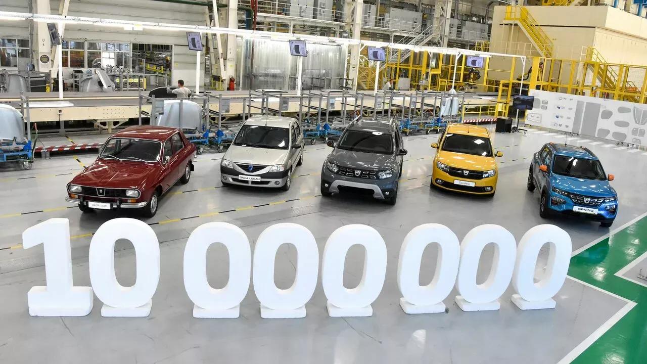 10.000.000 de unități Dacia vândute în lumea întreagă - asta a fost borna marcată în 2022. Evident, doar o parte din ele sunt produse în România, iar faptul că producția va continua aici nu este un dat, ci va depinde de rămânerea României într-o Europă integrată